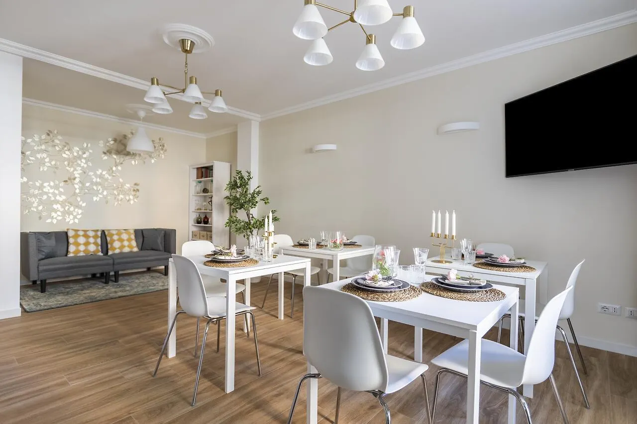Momo Central Rome 2 בית הארחה